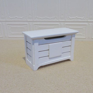 Toy box, white lacquered