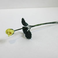 Gul rose knop m/blade, fimo