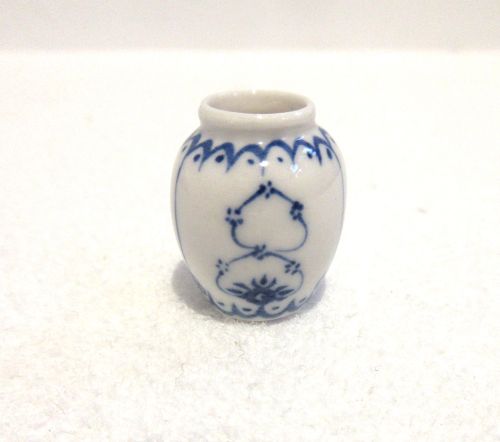 Musselmalet porcelæn vase