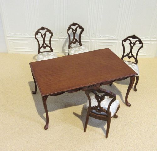 Spisebord + 4 stole valnød,  Bespaq, designer karl ott