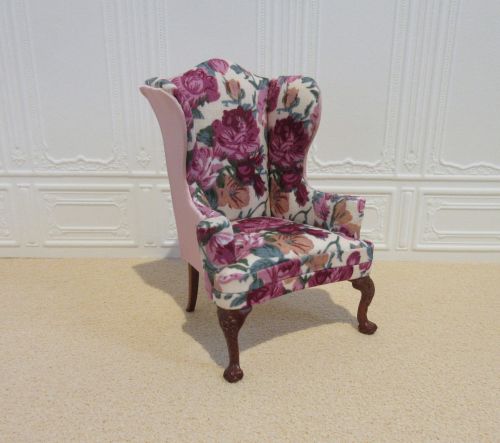 Øreklap stol med rose-stof