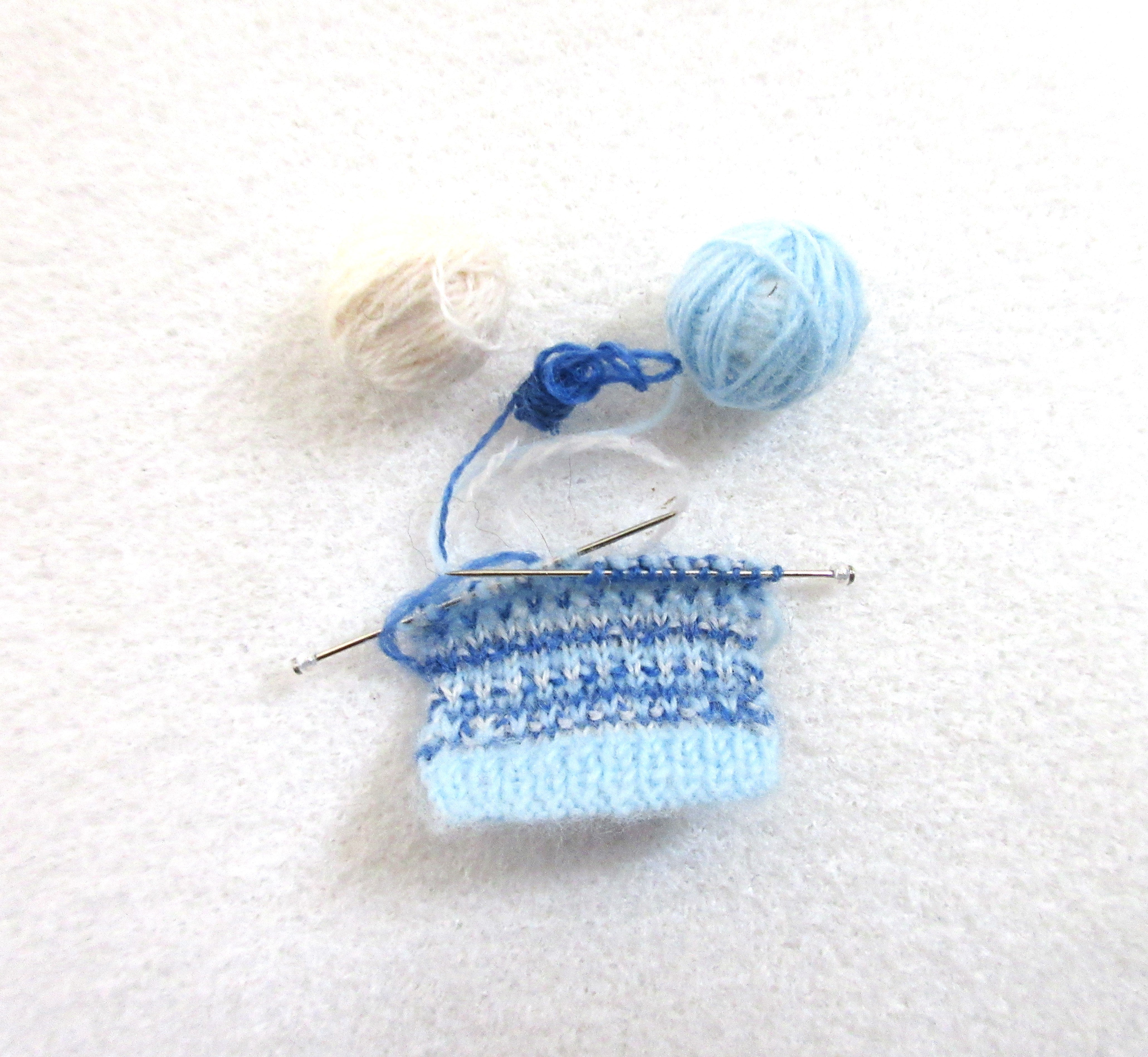 Håndlavet strikketøj ( Una Dallerup )