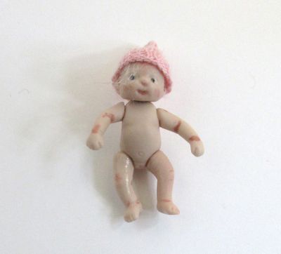 Tina knuth Baby hvidt hår + hat, porcelæn