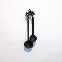 Holder m/ 2 sorte øsere, metal