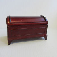 Kiste . Mahogny