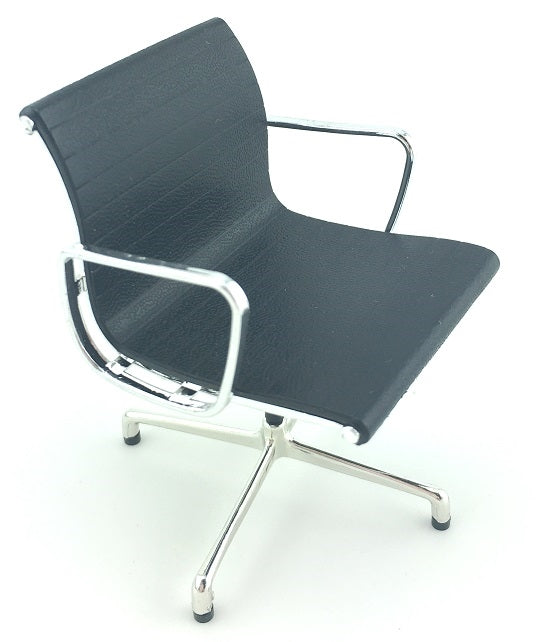 Charles & Ray Eamens: Aluminium chair ( 1958 )
