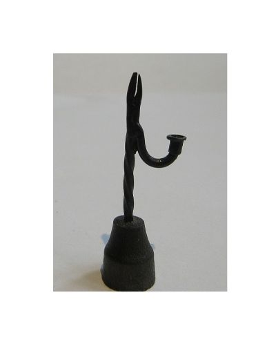 Chanle stand i bronze af Tony Knott